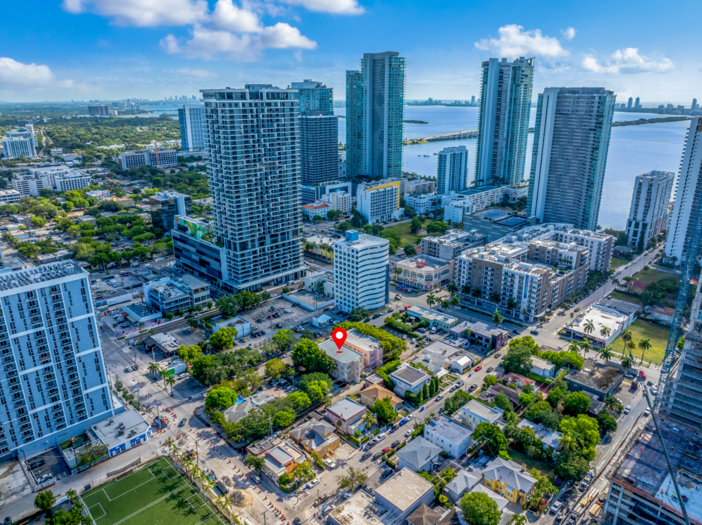 Northeast 28th Street, Wynwood, Miami, United States