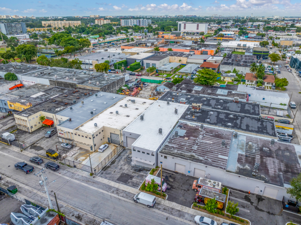 2120, Northwest 23rd Avenue, Miami, United States