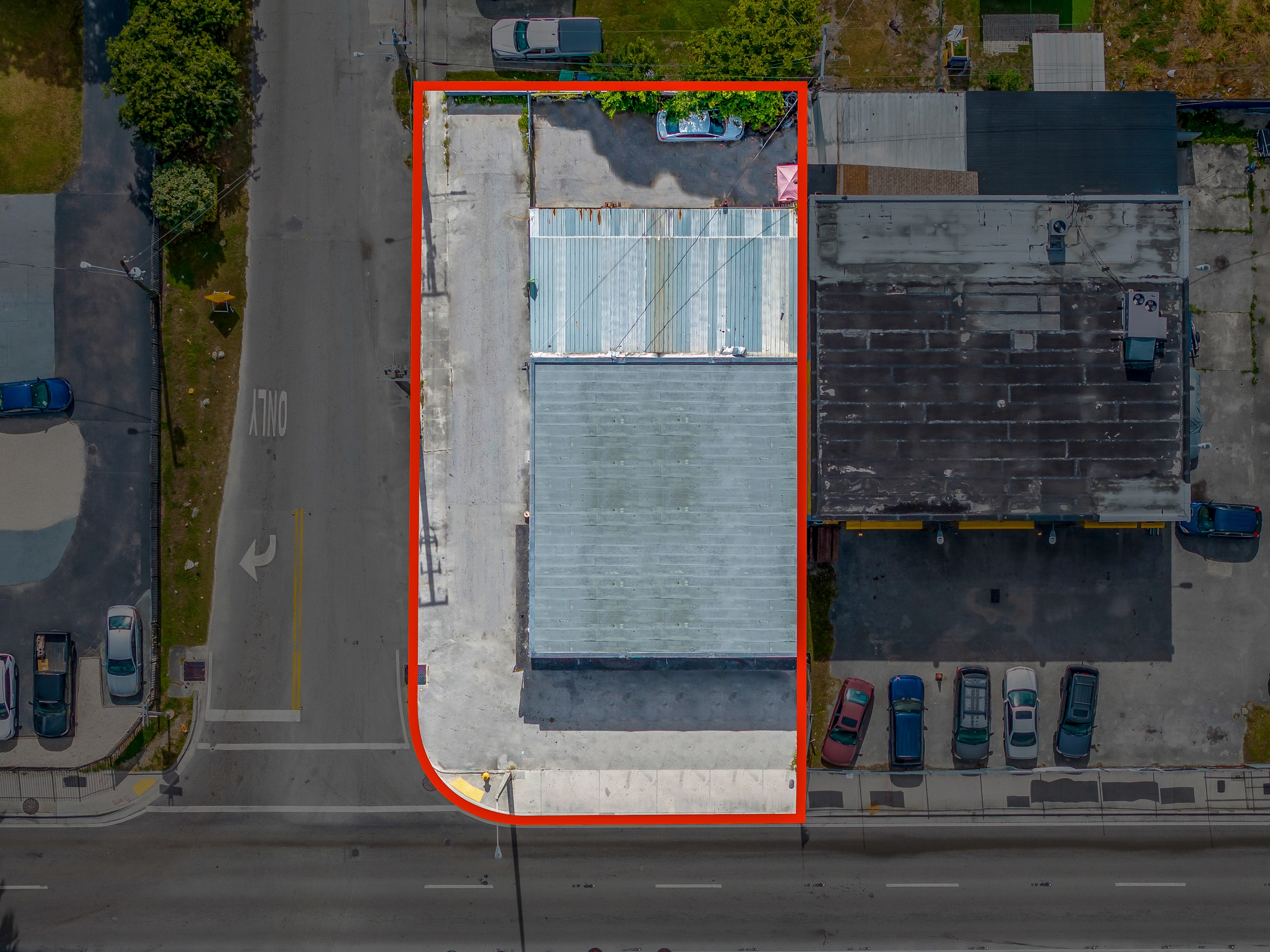3000 NW 79th St-Miami,_Ernesto-4