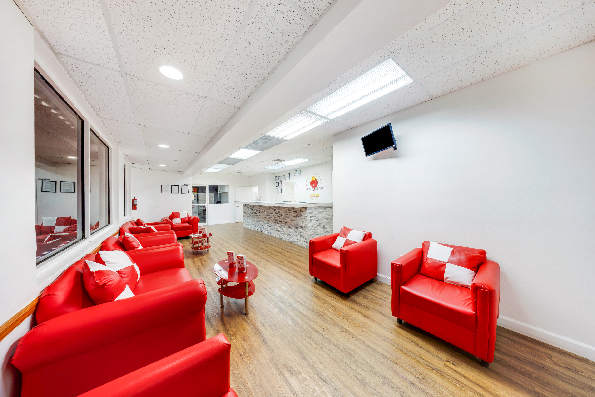 700 E First Ave-Hialeah, Moises-3