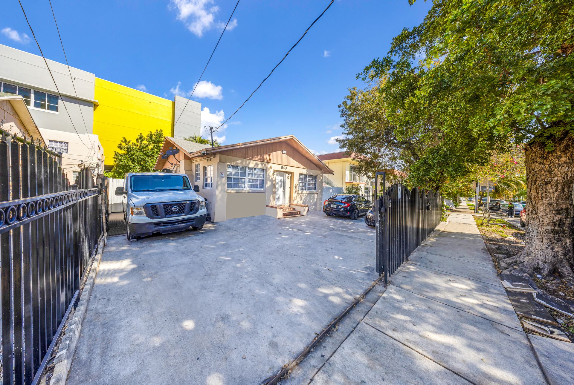 1143 NW 6th St