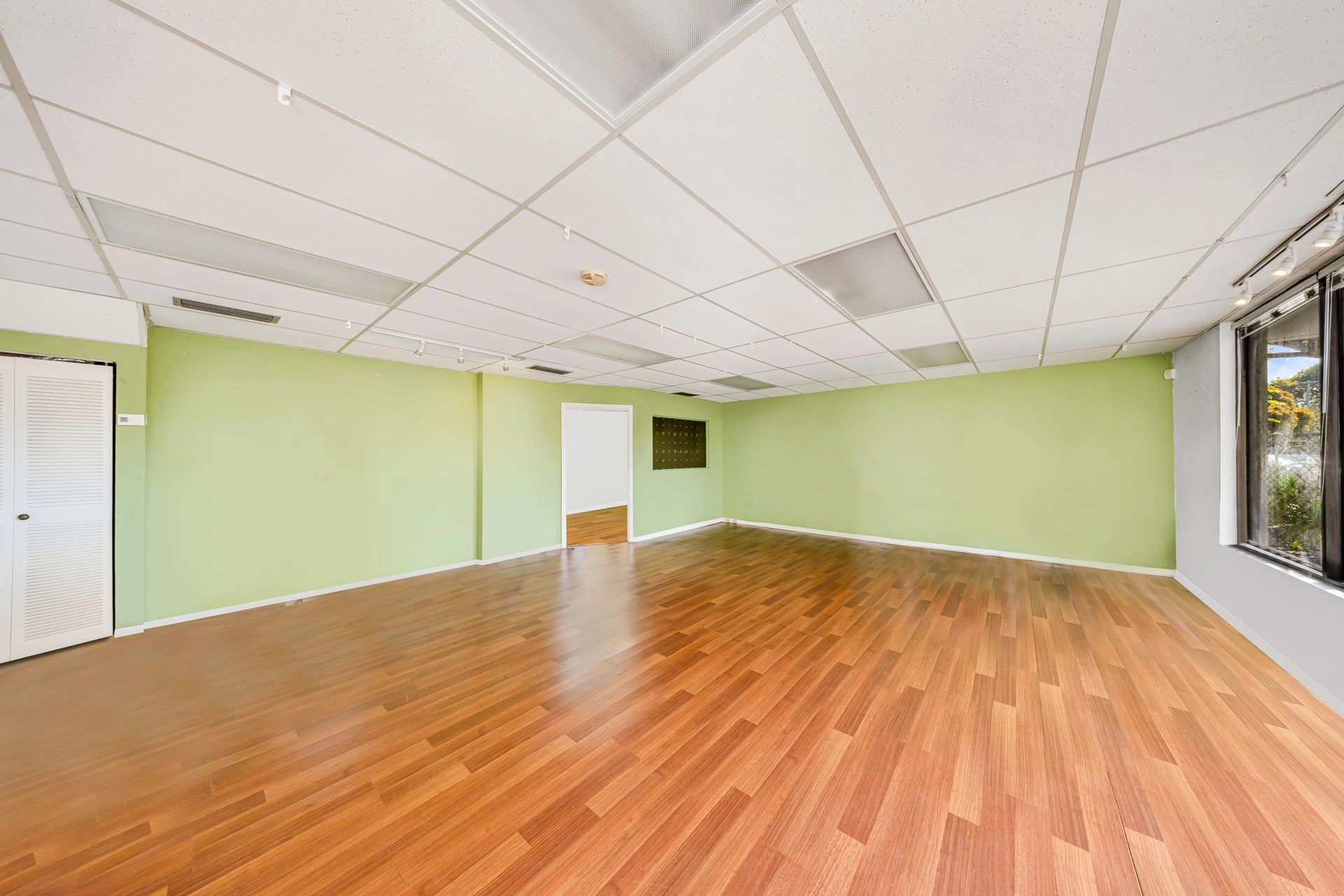 1235-SW-22nd-St-Miami-Ashleen-6