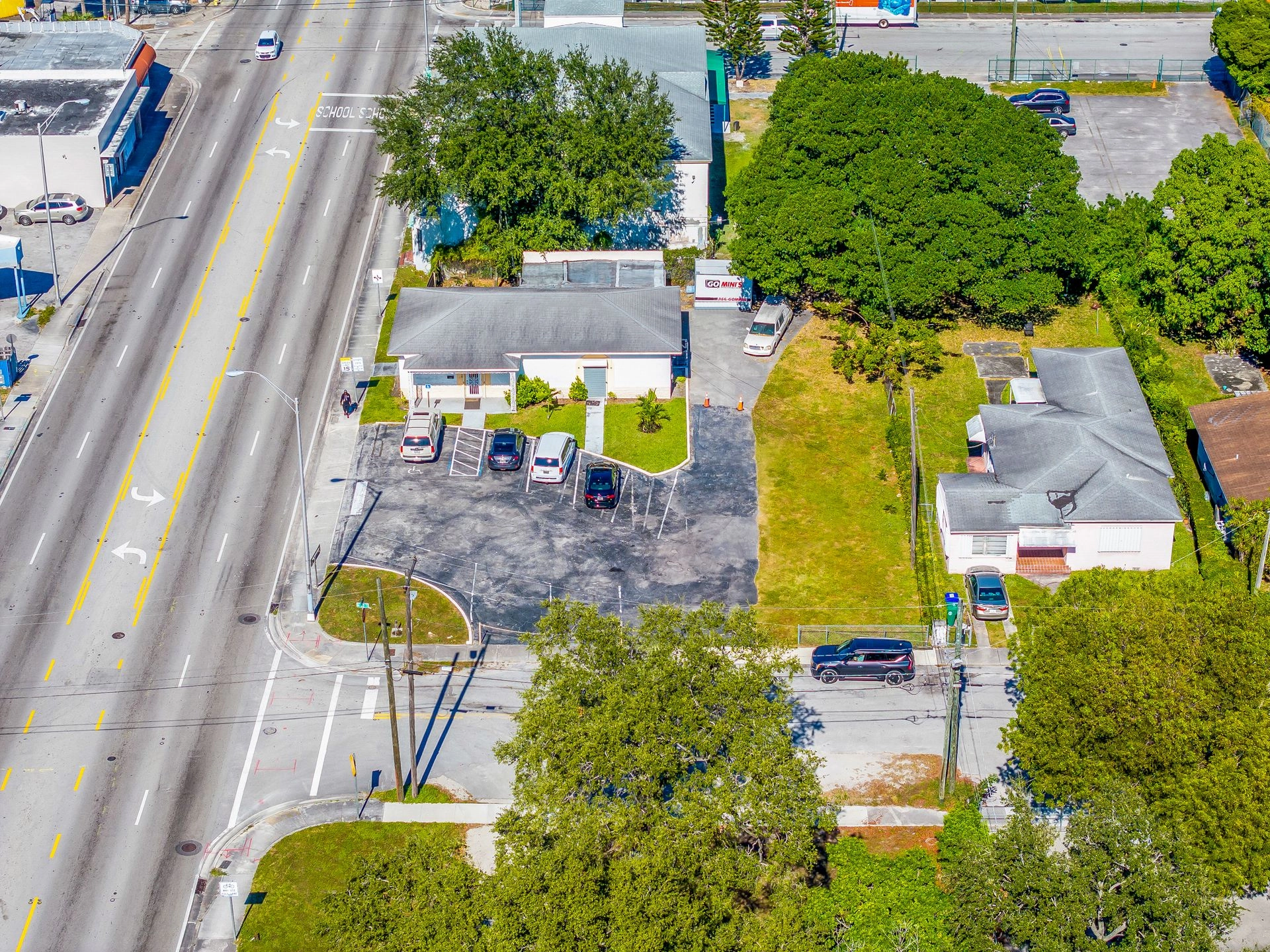 5235-nw-7-Avenue-y-690-nw-52-street-Gio-13