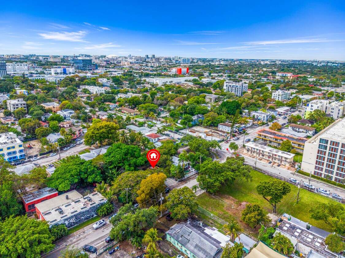 270-272 NW 35th ST