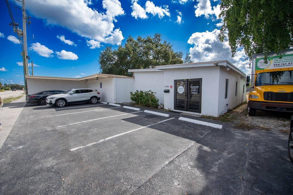5738 W Hallandale Beach Blvd